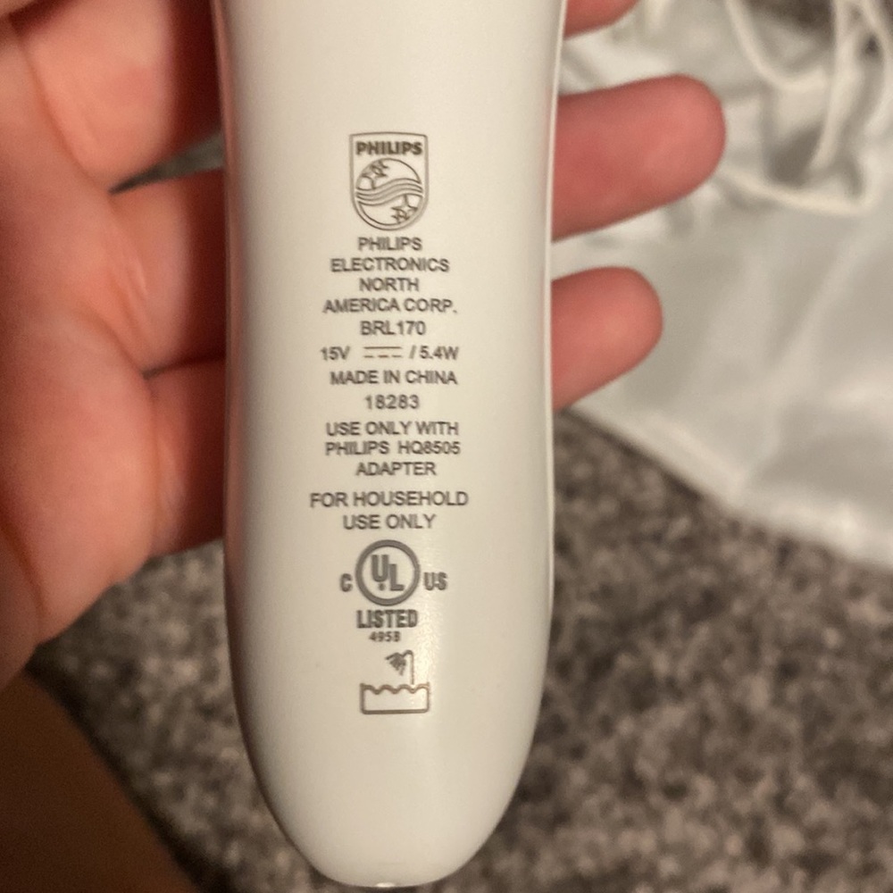 Philips Woman’s Electric Razor! - Picture 2 of 3